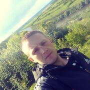  ,  Anton, 33