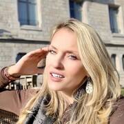  ,   Laurine, 39 ,   ,   