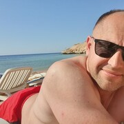  ,   Pasha, 44 ,   ,   
