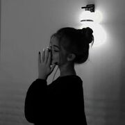  ,  Karolina, 24