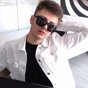  ,  Antonio, 25