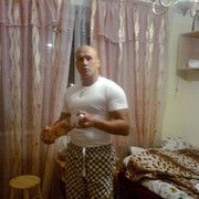  ,   Eduard, 43 ,   