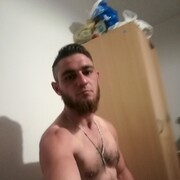 ,   Artur, 31 ,   c 