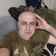  ,  Levan, 42