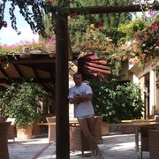  Palais-Bourbon,   Artyom, 49 ,  