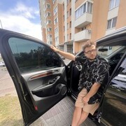  ,   Vladislav, 28 ,   ,   