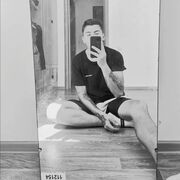  ,   Artur, 25 ,     , c 