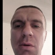  ,  Viktor, 38