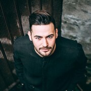  ,  Den, 41