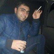  ,  Edmon, 32