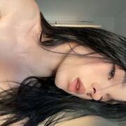  , 