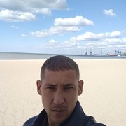  ,  Rinat, 34