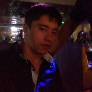  Mytchett,  Maks, 32