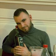  Greaca,  Cris, 25