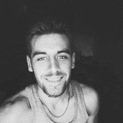  ,   Kim, 28 ,   