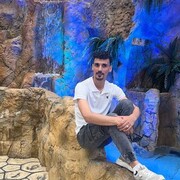  ,   Hussein, 32 ,   ,   