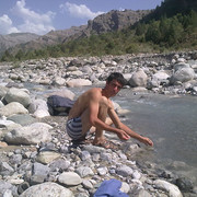  ,   Zhahongir, 42 ,   