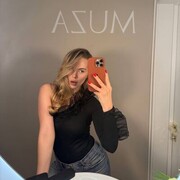  ,  Arina, 20