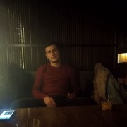  ,   Davron, 32 ,  