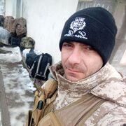  ,   Hayk, 36 ,   ,   , c 