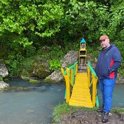  ,   Adem, 41 ,   ,   