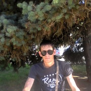  ,   Viktor, 42 ,   