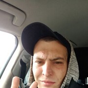  ,  Roman, 32