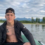  ,   Maksim, 22 ,   ,   
