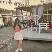  , 