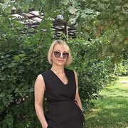  ,   Mari, 43 ,   c 