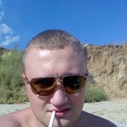 ,   Alex, 40 ,   