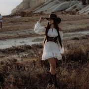  ,   Lana, 27 ,   ,   