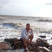  ,  Andrei, 41