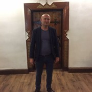  ,   Vadim, 40 ,   