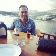  ,  Emir, 37