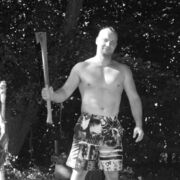  ,  Tomas, 42