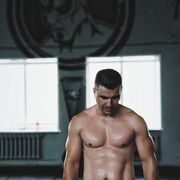  ,   Victor, 39 ,   ,   