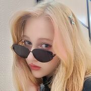  ,  Lina, 20