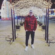  ,   Denis, 25 ,     