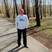  ,   Arkadiy, 37 ,   