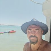  ,  Maks, 37