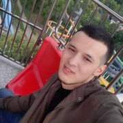  ,  Samir, 25