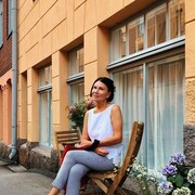  ,  Natali, 48