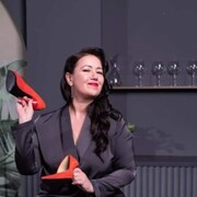  ,   Mila, 40 ,   ,   