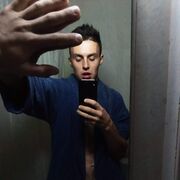   ,  Mikel, 33