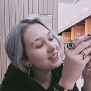 ,  Nikol, 24