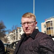  ,  Alex, 35