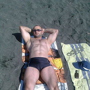  ,   Artur, 41 ,     , c 