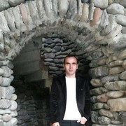  ,   Mamuka, 38 ,  
