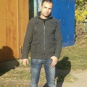 ,   Vasek, 44 ,   